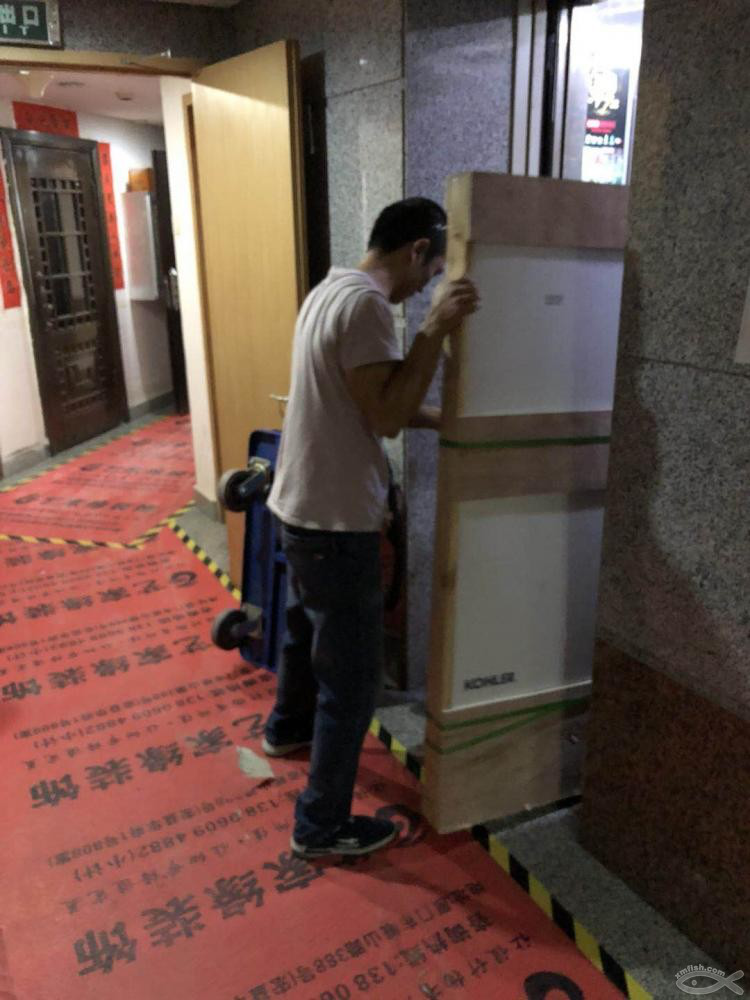 一家四口期盼已久的浴缸入場啦!歡迎你丫! 一家四口期盼已久的浴缸入場啦!歡迎你丫!