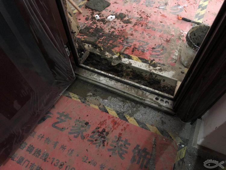 更換防盜門全過(guò)程大揭秘,我們家有一個(gè)能吃下十多桶水泥的怪物! 更換防盜門全過(guò)程大揭秘,我們家有一個(gè)能吃下十多桶水泥的怪物!